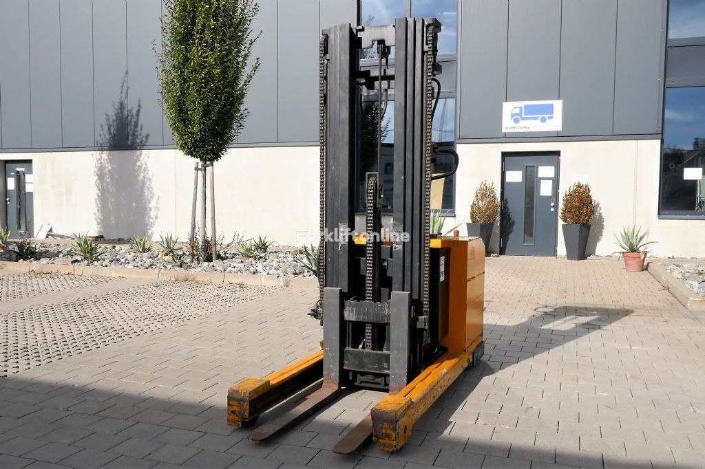 Baka EGS 1.5-44 pallet stacker