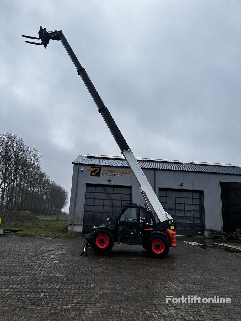 Bobcat T40.180 with remote controle telehandler